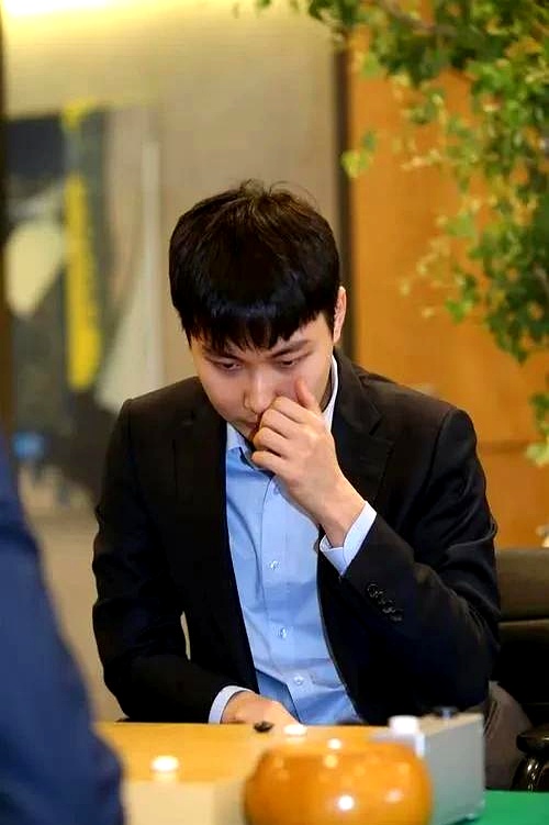 关于MAD教练压力巨大!,Karsa遭遇三持续失利上演精彩一战的信息 关于MAD教练压力巨大!,Karsa遭遇三持续失利上演精彩一战的信息