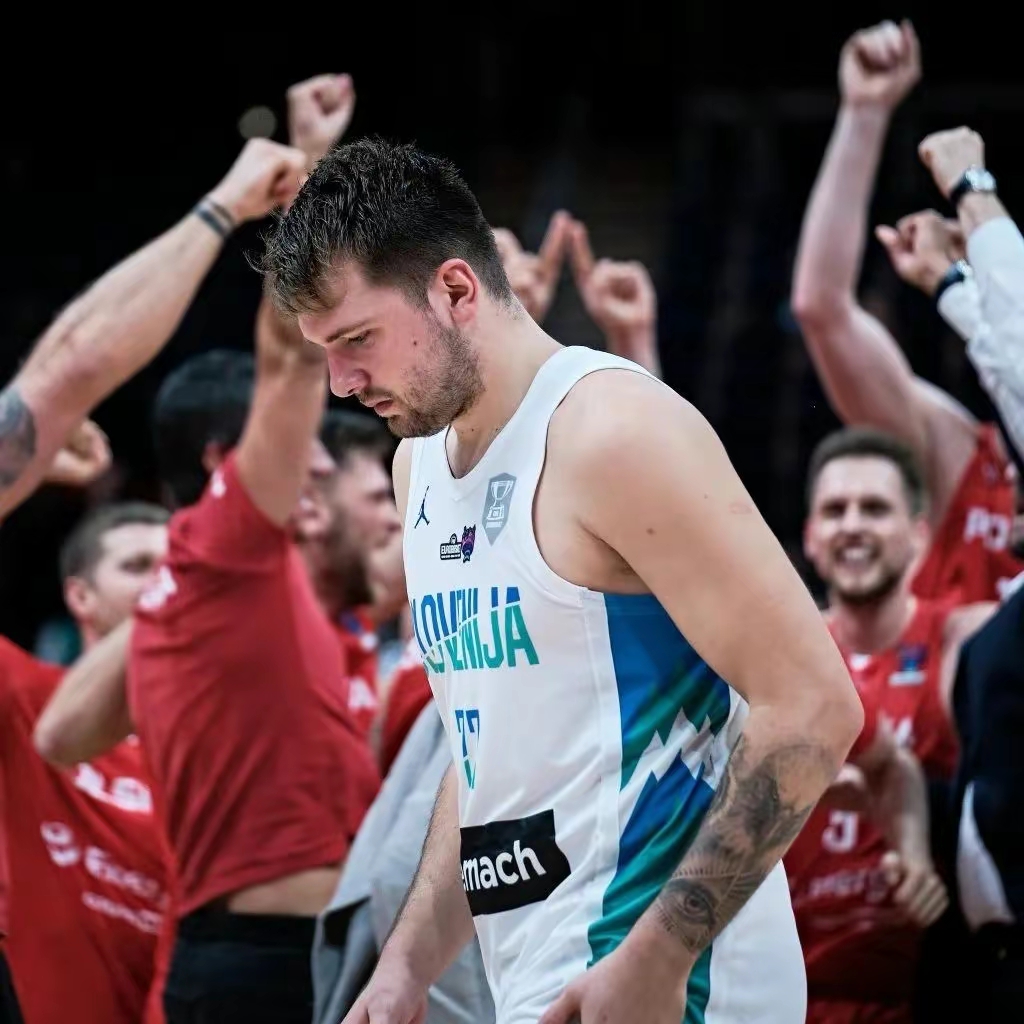 NBA季后赛倒计时，上海久事关键时刻队长鼓劲，细节引发关注，更衣室稳定，球探报告显示潜力的简单介绍